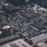 Broadcom stock forecast: $630 bull case, $300 bear case for…