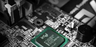 Intel stock forecast: $150 bull case, $90 bear case for 2026